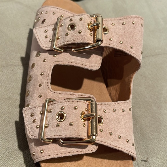 Vince Camuto Daphnee Sandal - Picture 5 of 9